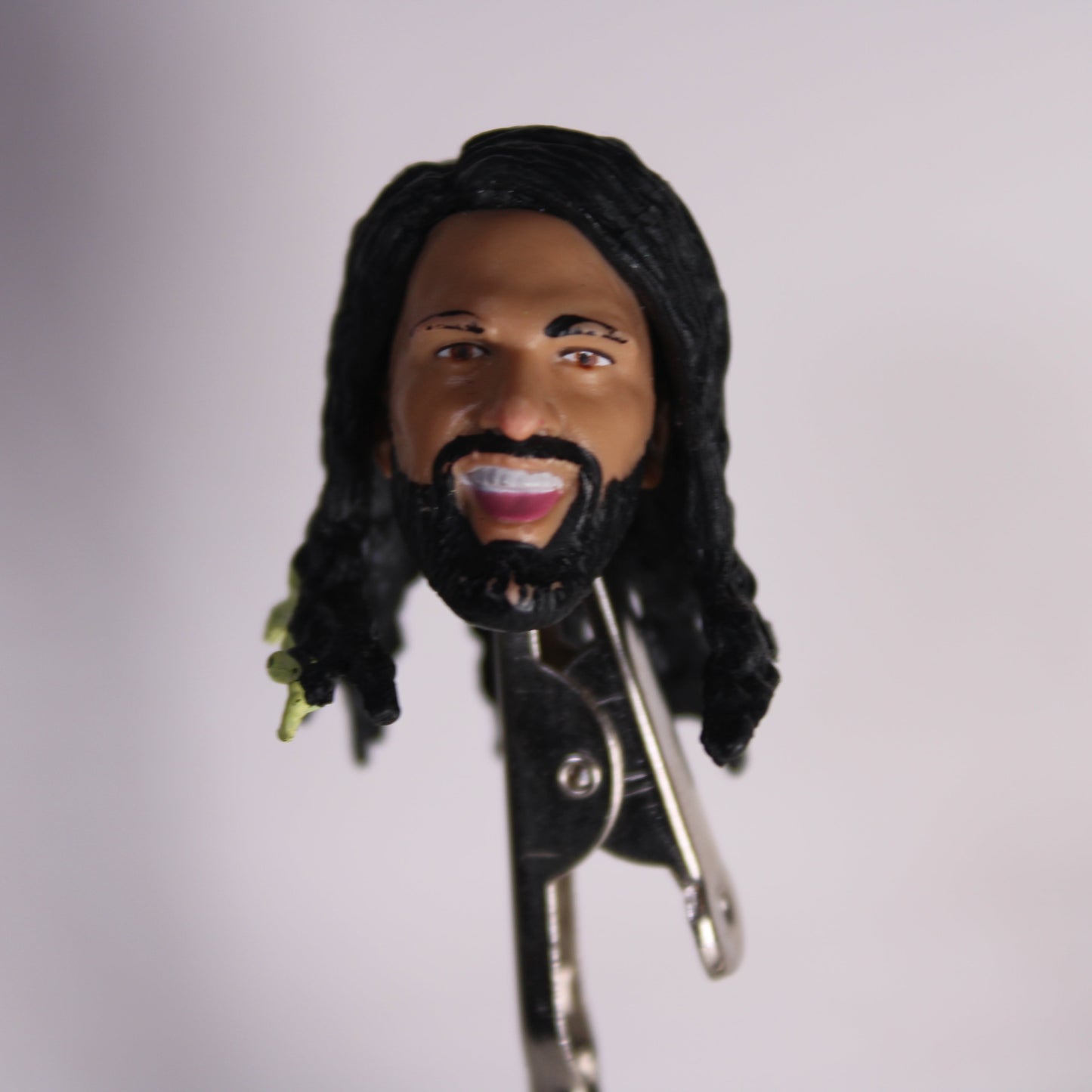 SR Smiling Loose Figure Head